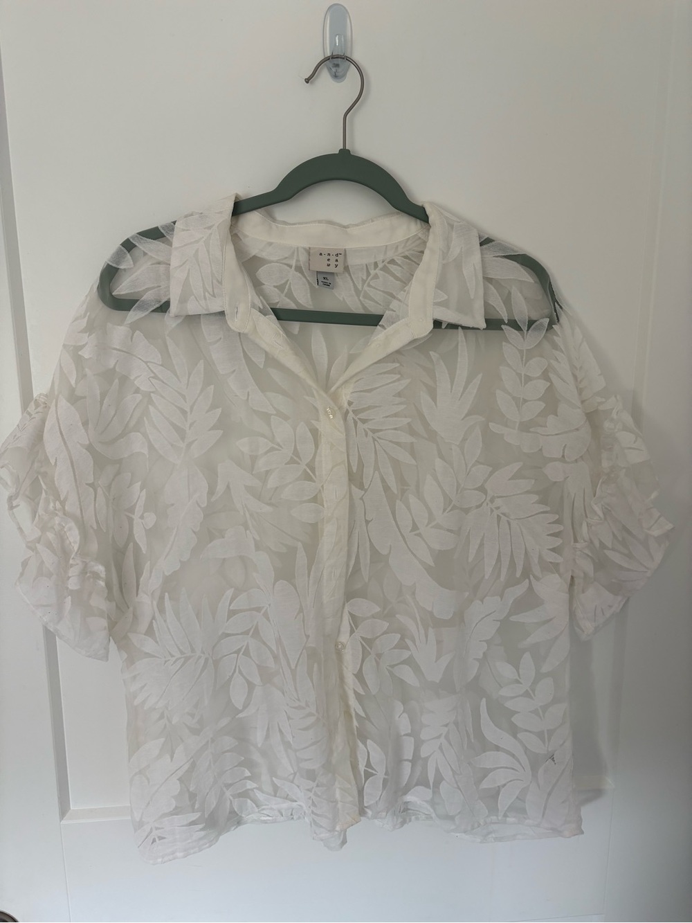 a new day White Sheer Leaf-Print Short Sleeve Button-Down Shirt